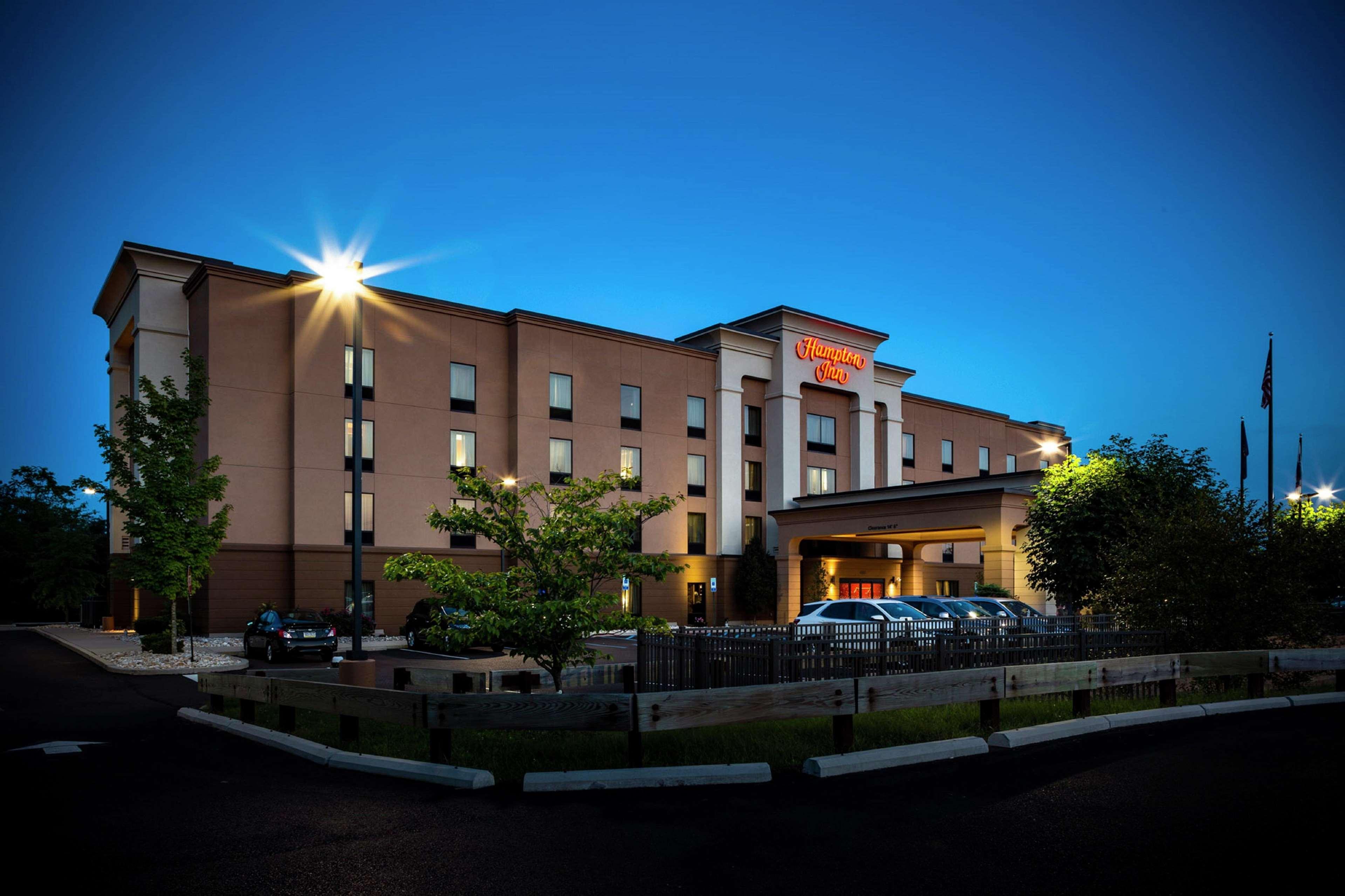 Hampton Inn Limerick Esterno foto