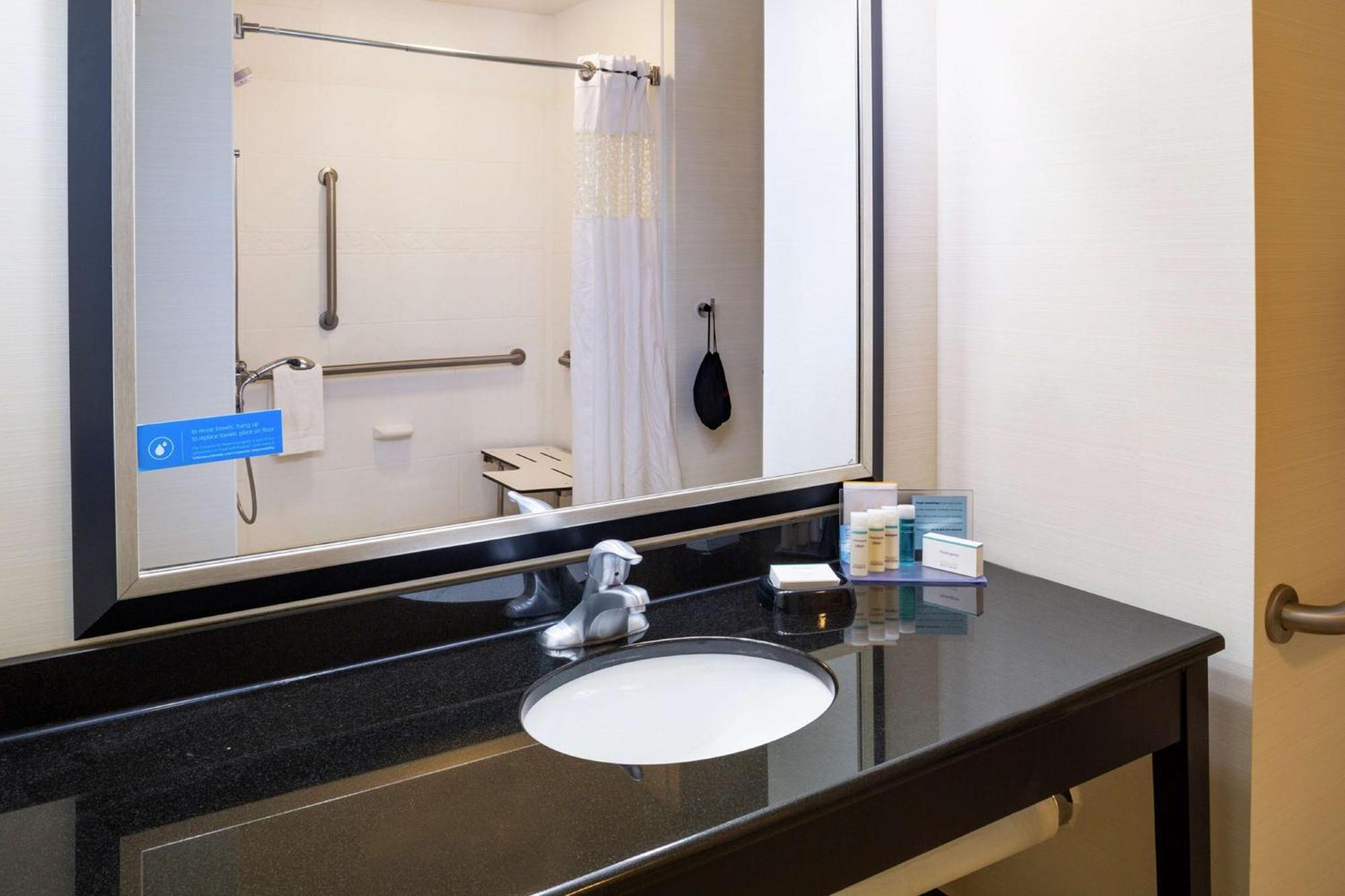 Hampton Inn Limerick Esterno foto