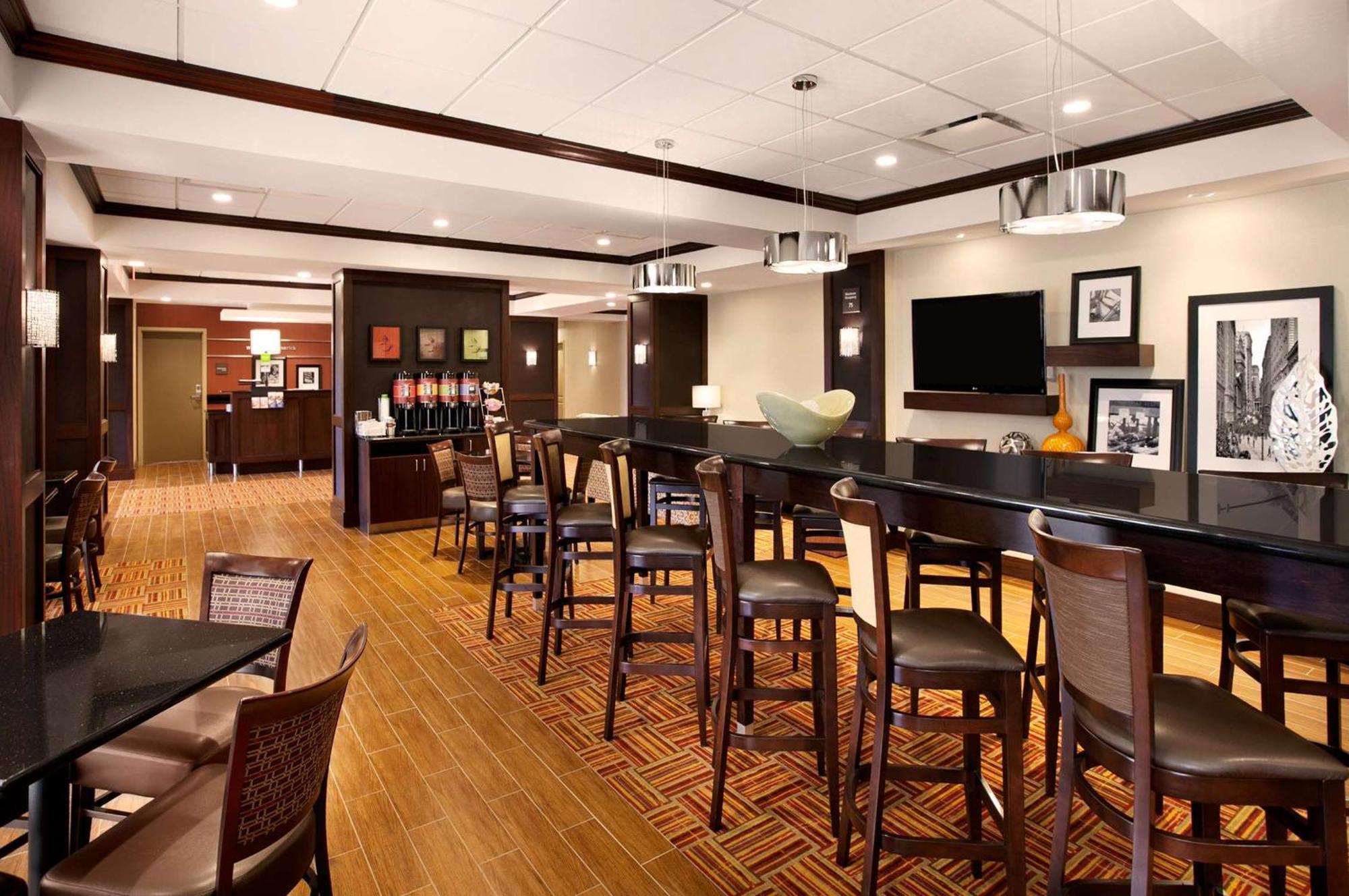 Hampton Inn Limerick Esterno foto